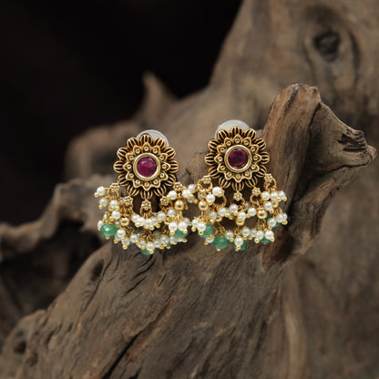 Classic Floral Antique Stud with Intricate Petal Detailing