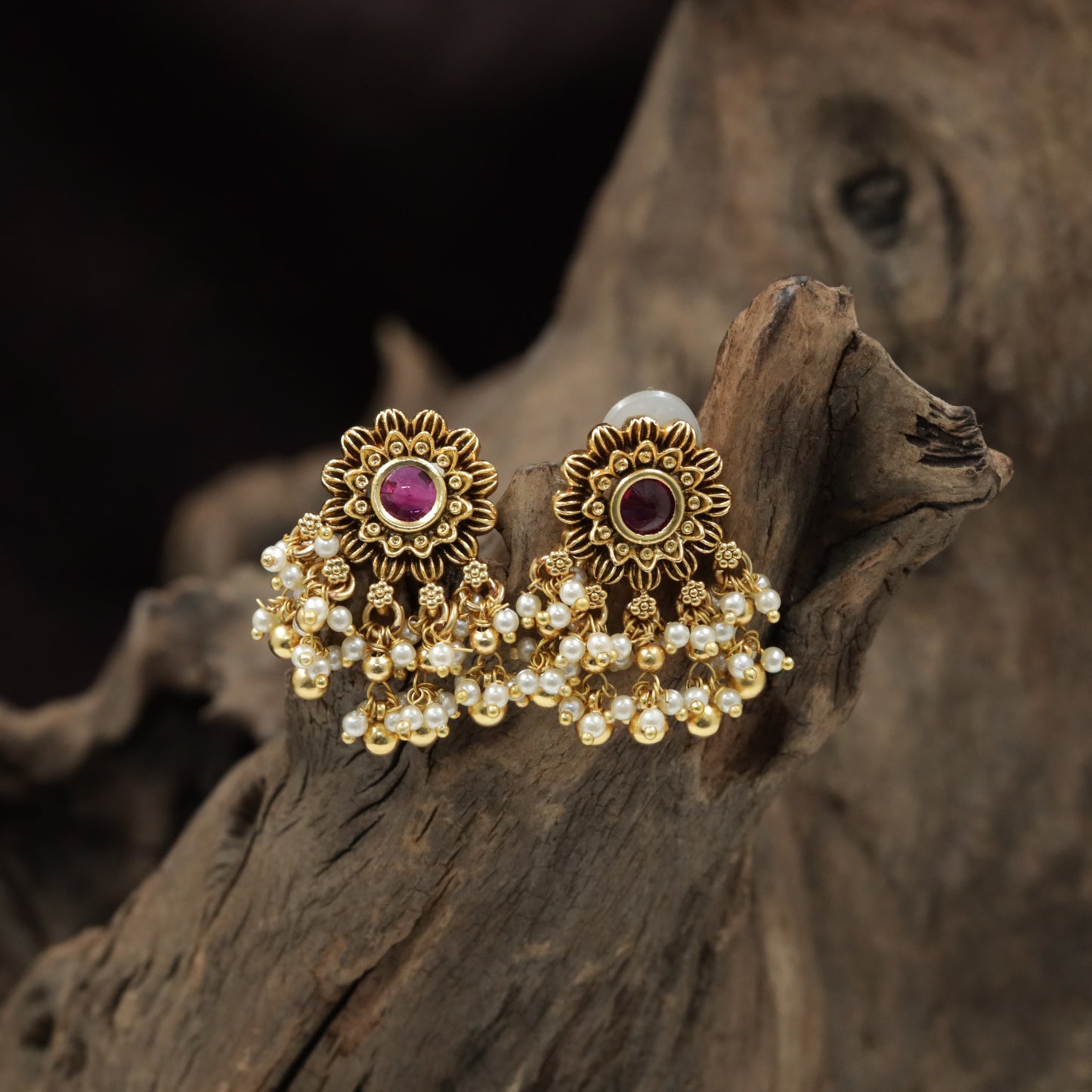 Classic Floral Antique Stud with Intricate Petal Detailing