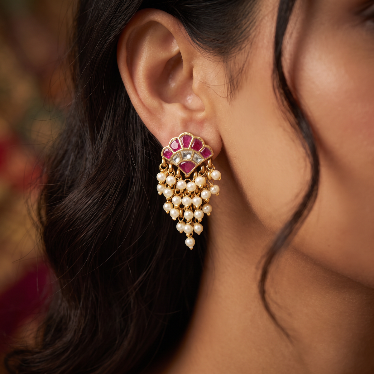 Traditional Antique Stud with Layered Fanwork