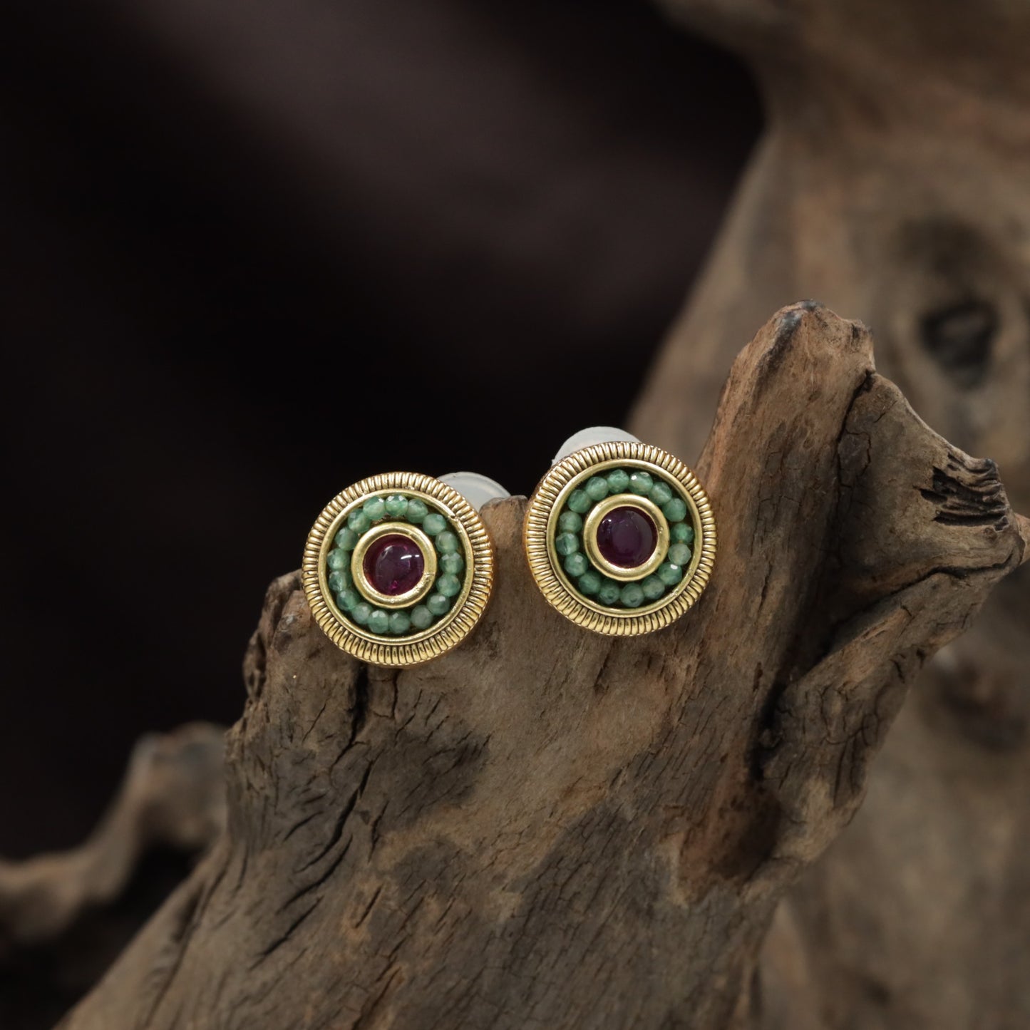 Circular Halo Antique Stud with Beaded Border Detailing