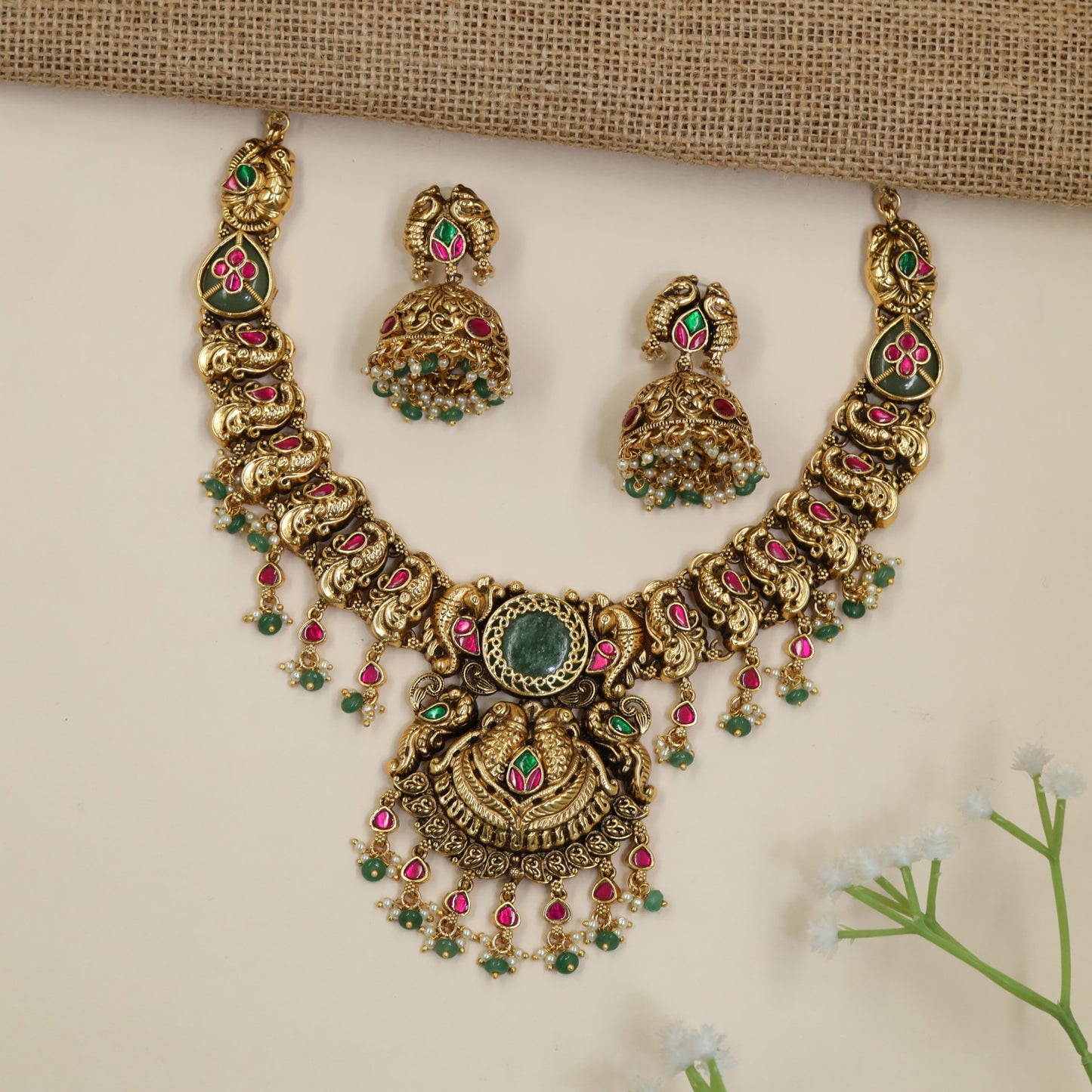 Detailed Antique Necklace with Curved Links and Pendant Work