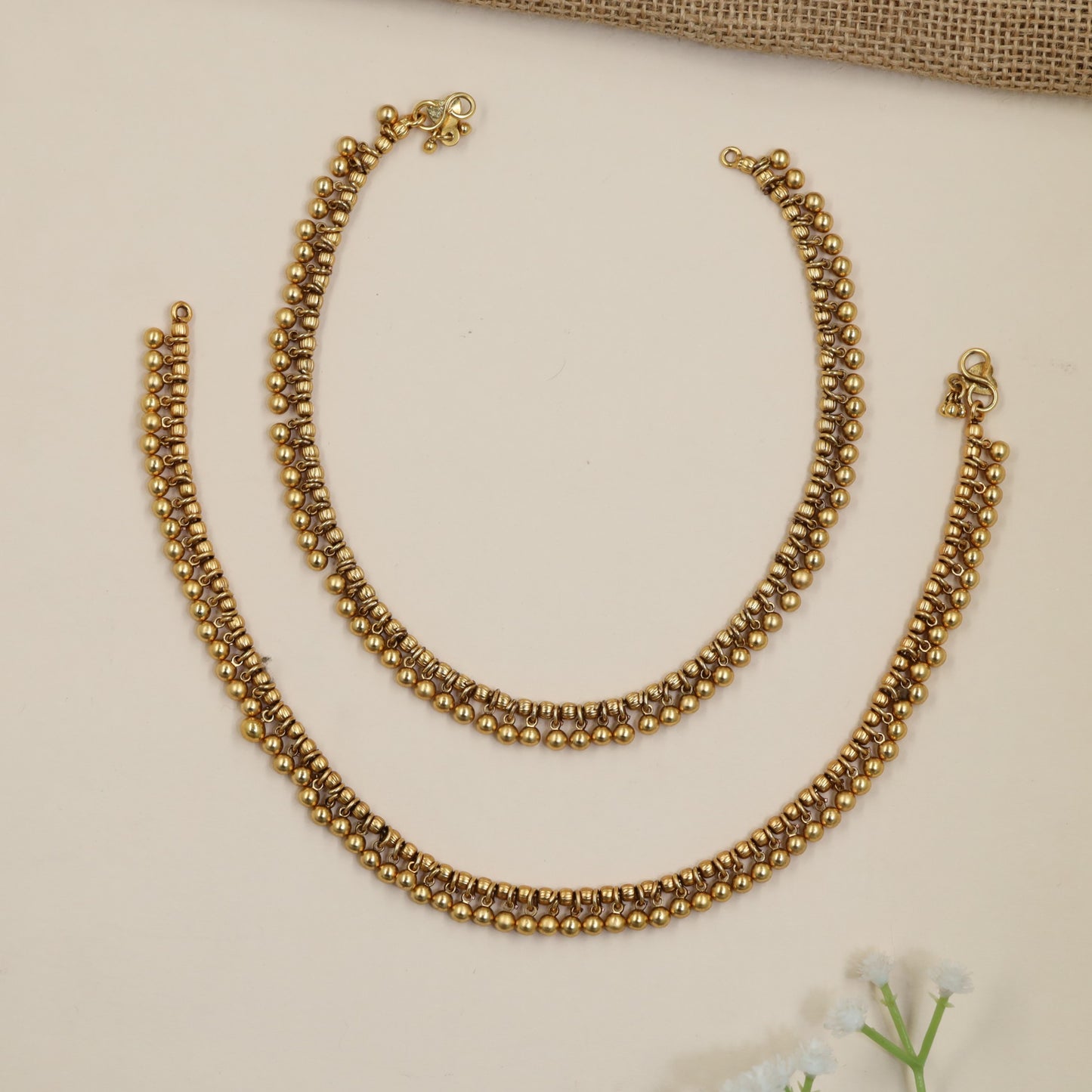 Antique Payal with Continuous Bead and Link Detailing