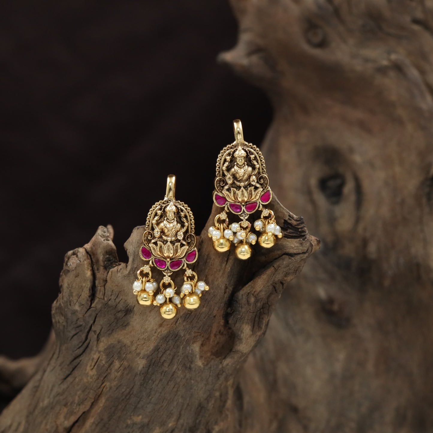 Lakshmi Antique Bugadi with Ornamental Frame and Cascading Beaded Drops
