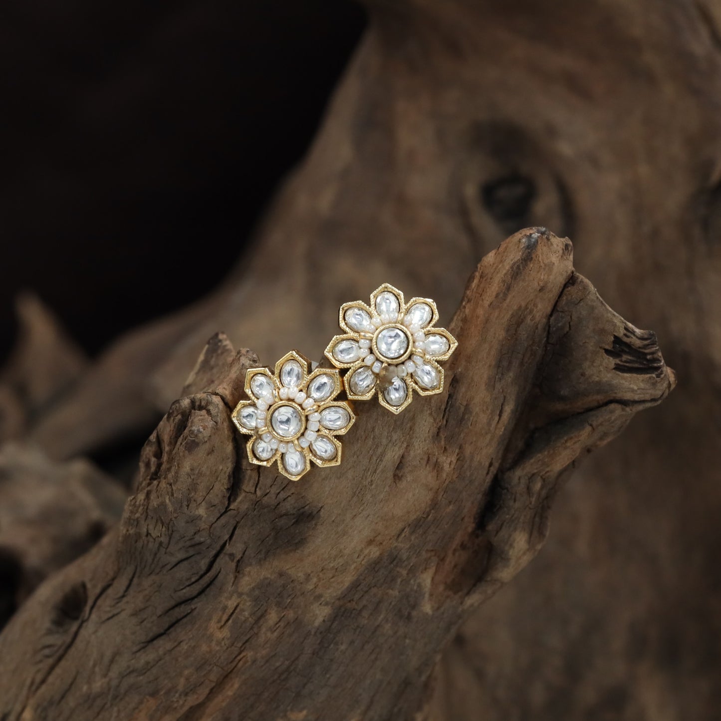 Floral Antique Stud Featuring a Defined Circular Centre