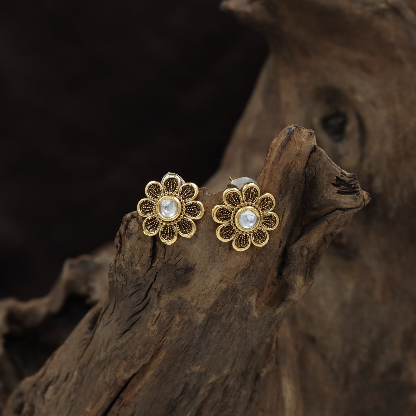 Floral Antique Stud with Round Centre and Petal Border