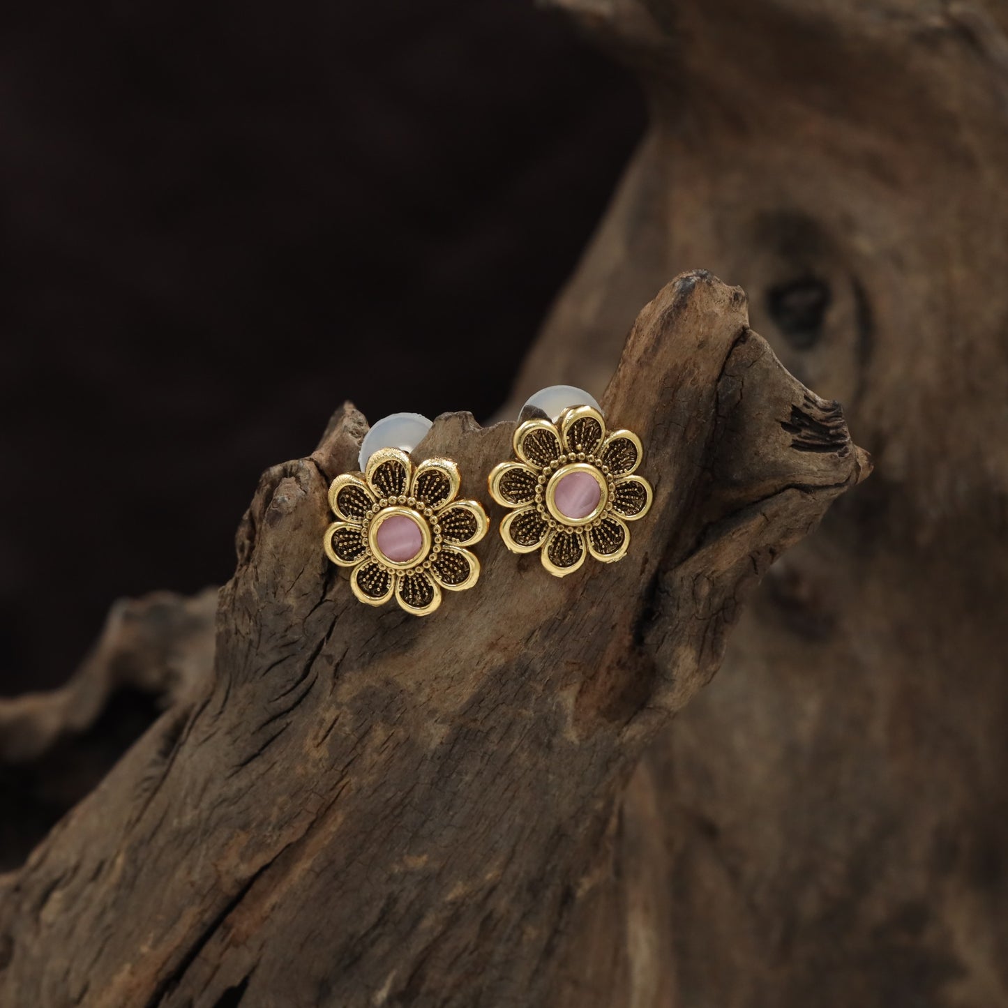 Floral Antique Stud with Round Centre and Petal Border