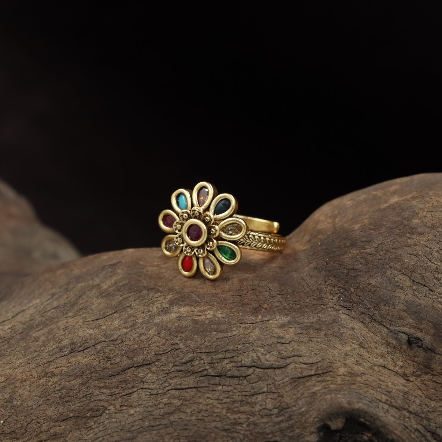 Floral Antique Finger Ring with Multicoloured Petal Detailing and Ornamental Centre