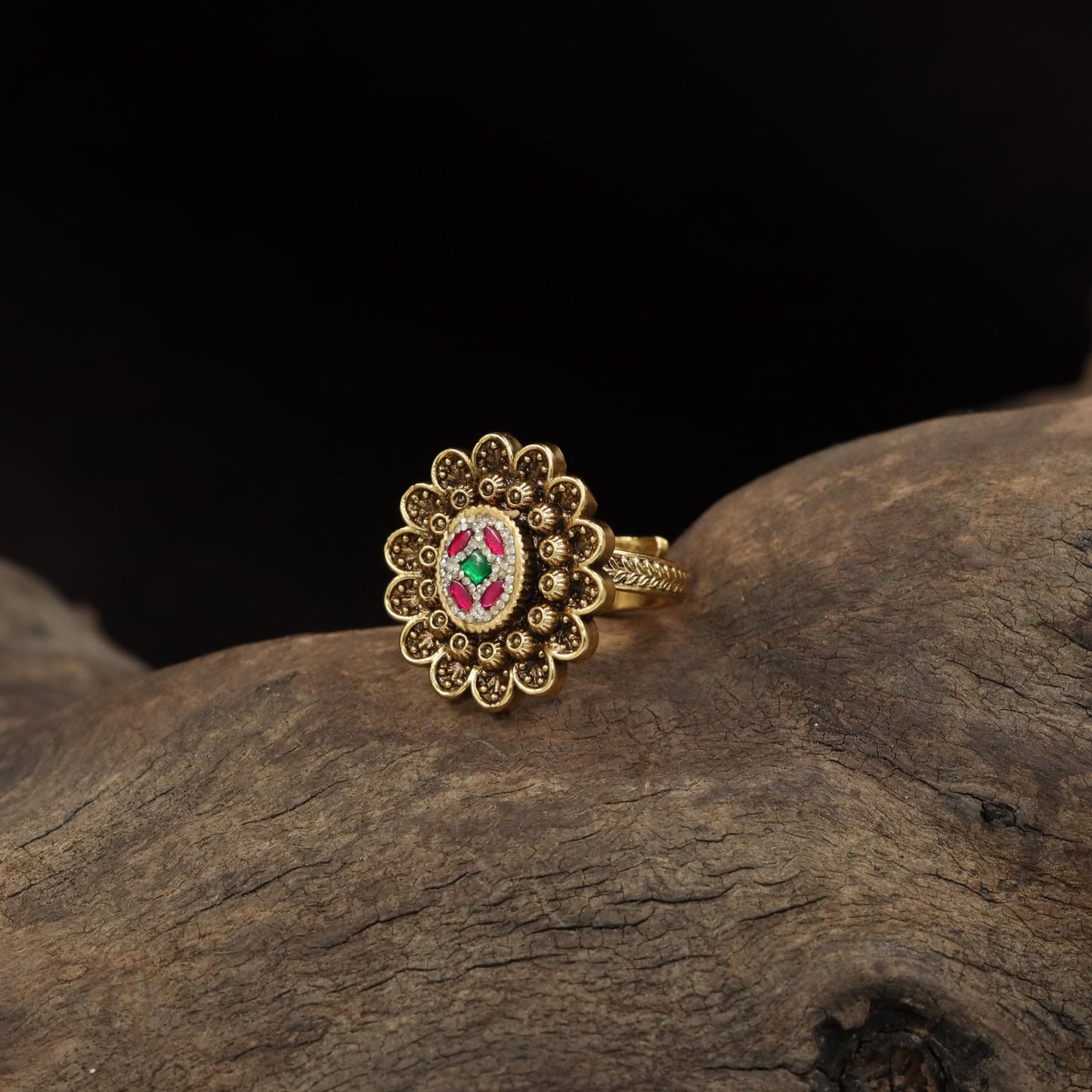 Antique Finger Ring with Symmetrical Petal Work and Fine Ornamental Detailing