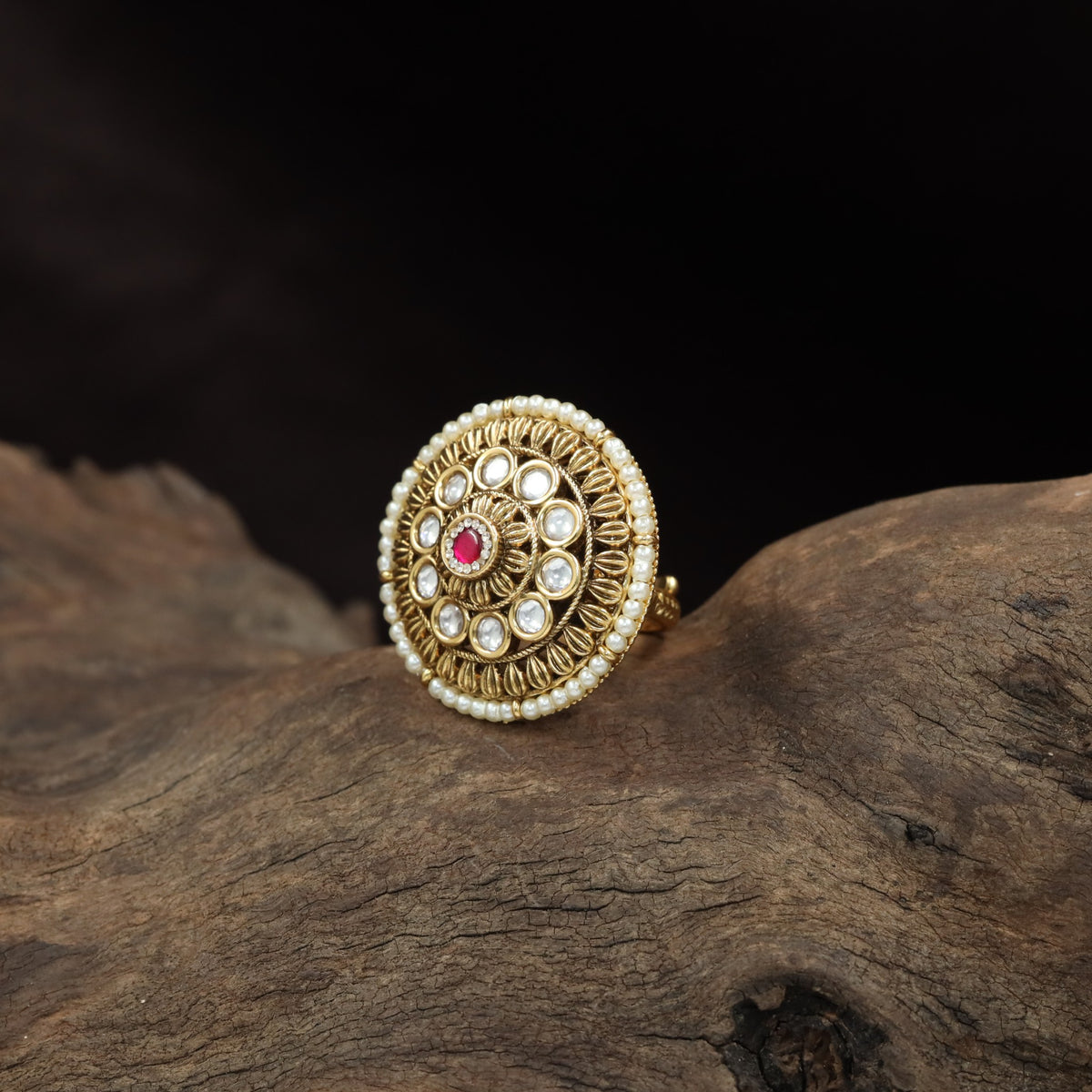 Traditional Antique Ring with Sculpted Curves