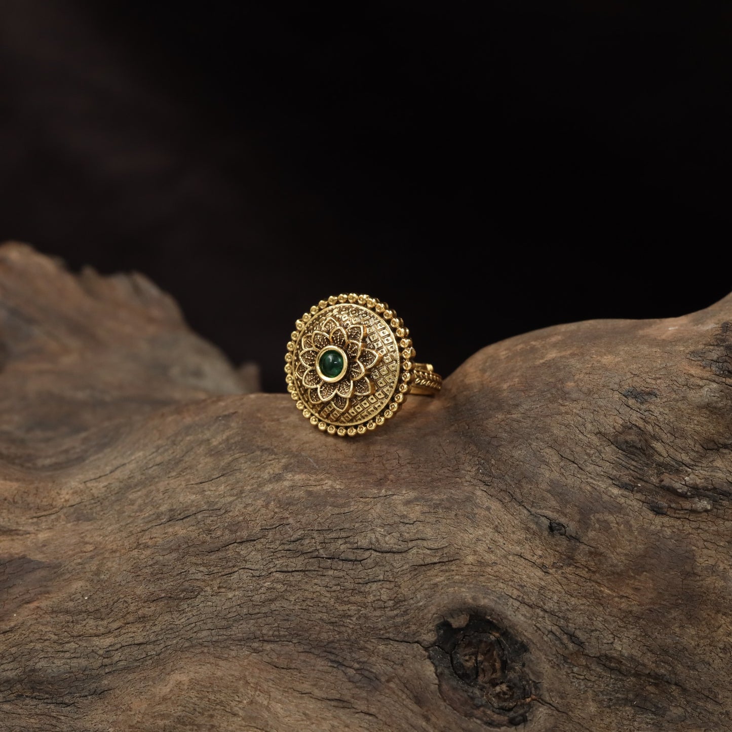 Floral Antique Finger Ring with Intricate Circular Work and Sculpted Centre