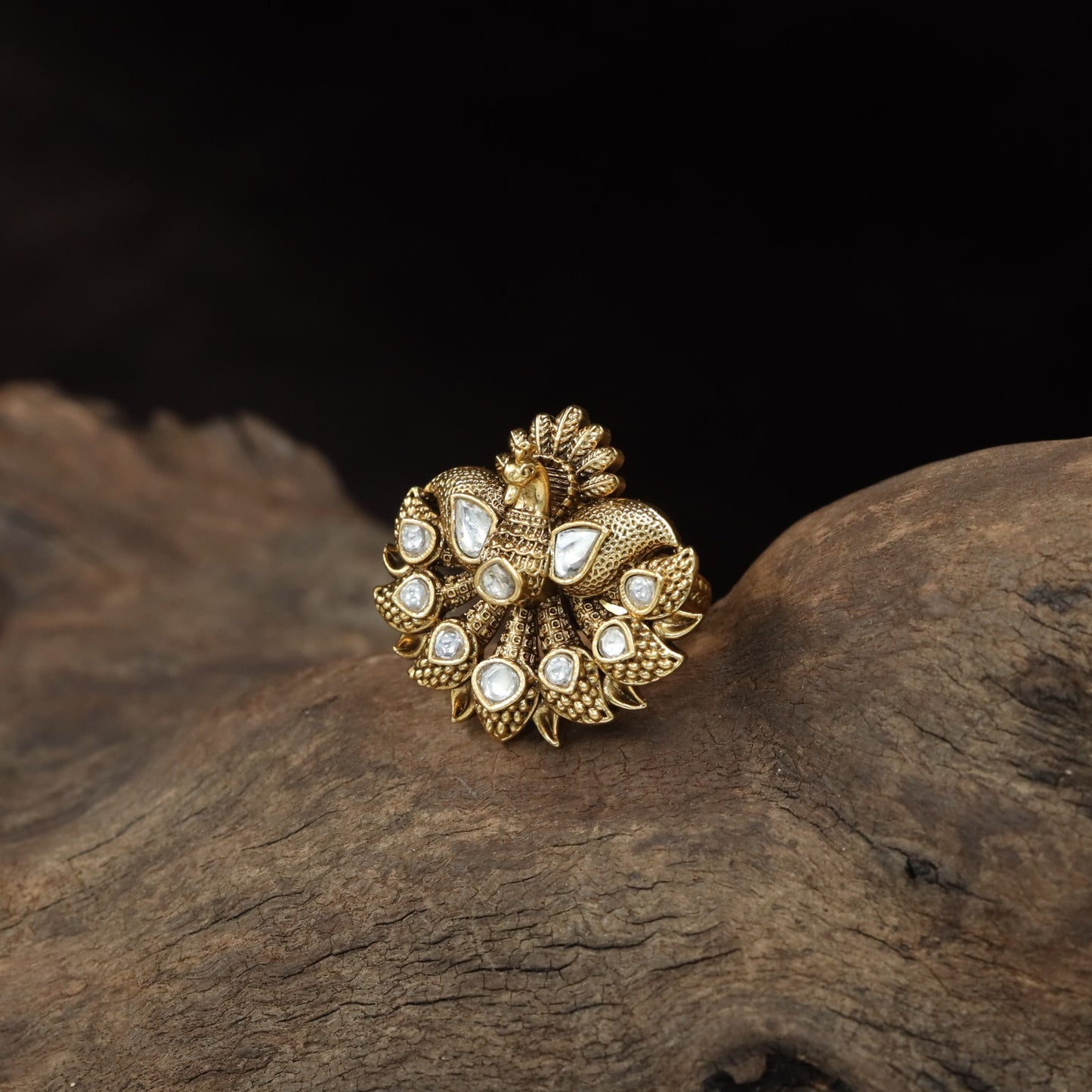 Peacock Antique Finger Ring with Intricate Feather Detailing and Ornate Centre