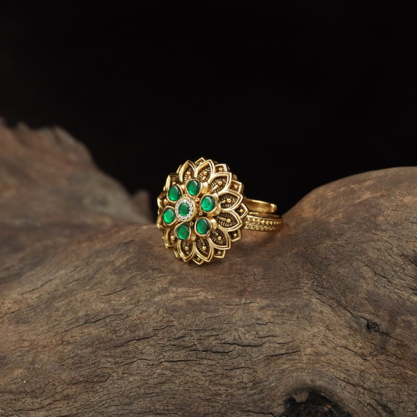 Antique Finger Ring Featuring Detailed Floral Layers and Traditional Ornamental Work
