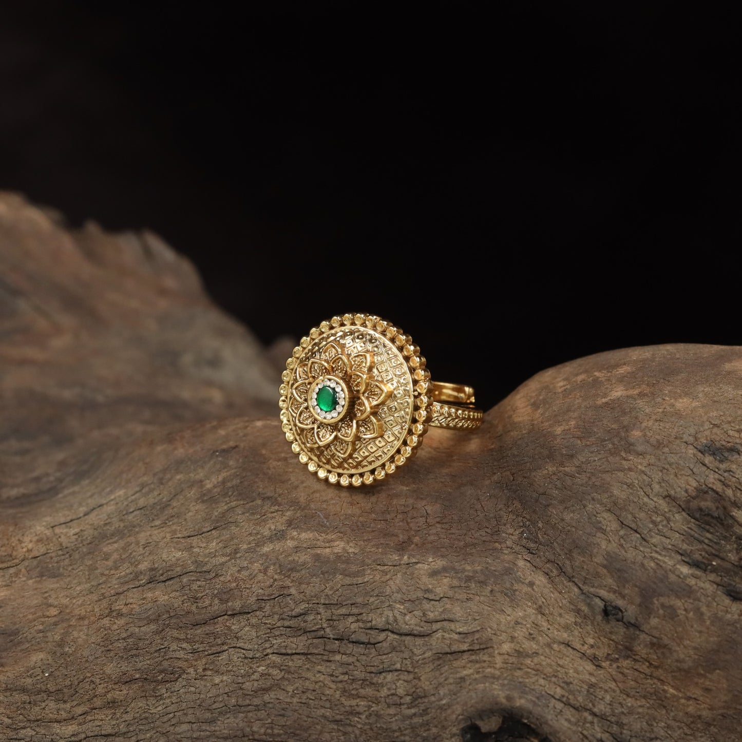 Sculpted Floral Centre with Intricate Border Work Antique Finger Ring