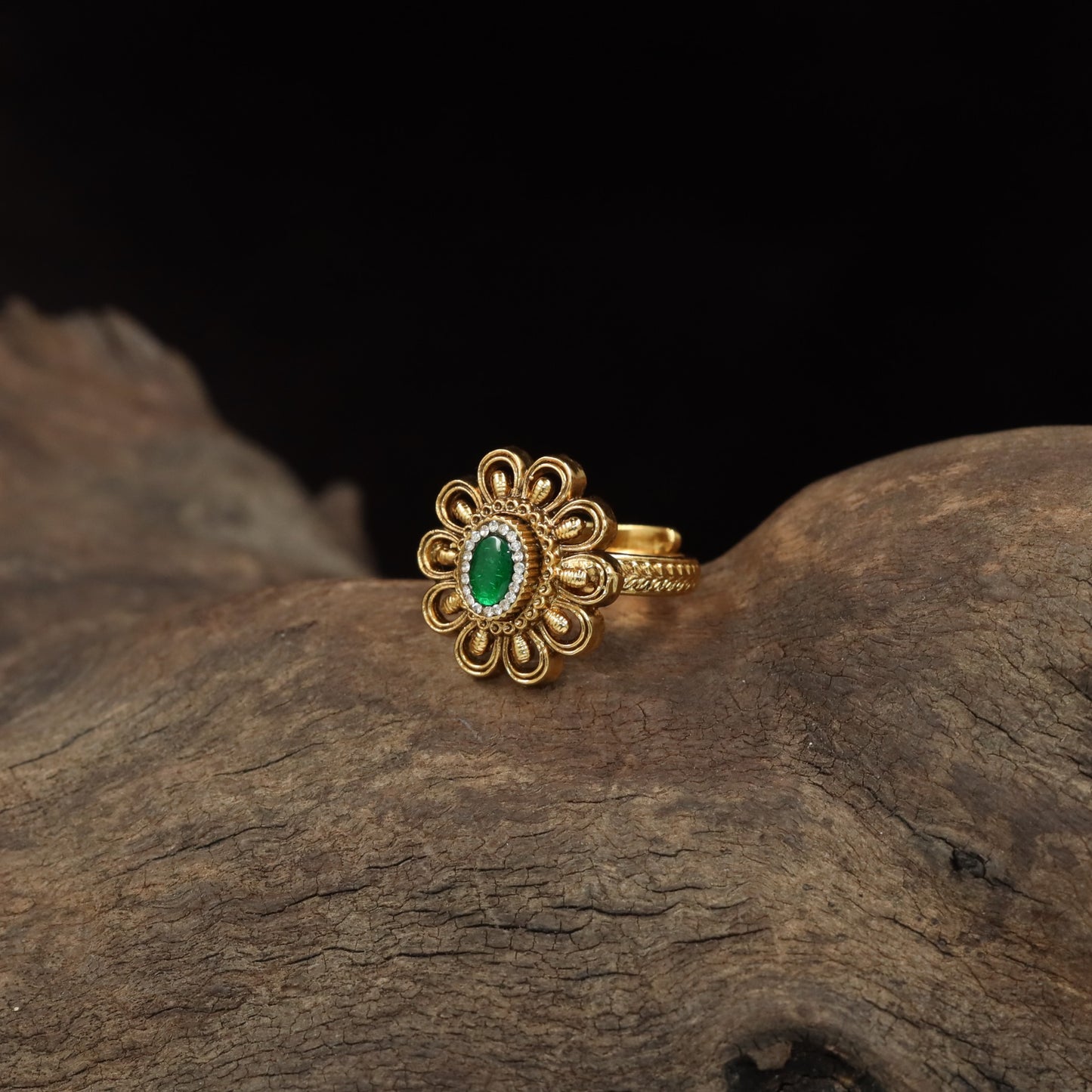 Traditional Antique Finger Ring with Rounded Petal Work and Fine Openwork