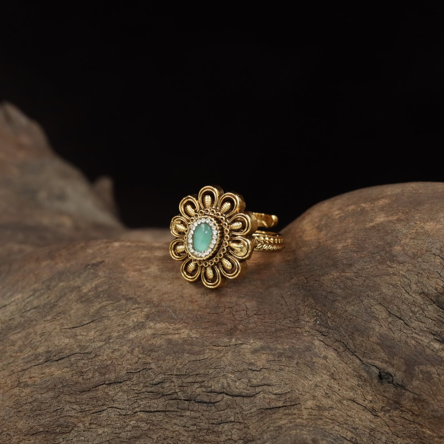 Traditional Antique Finger Ring with Rounded Petal Work and Fine Openwork