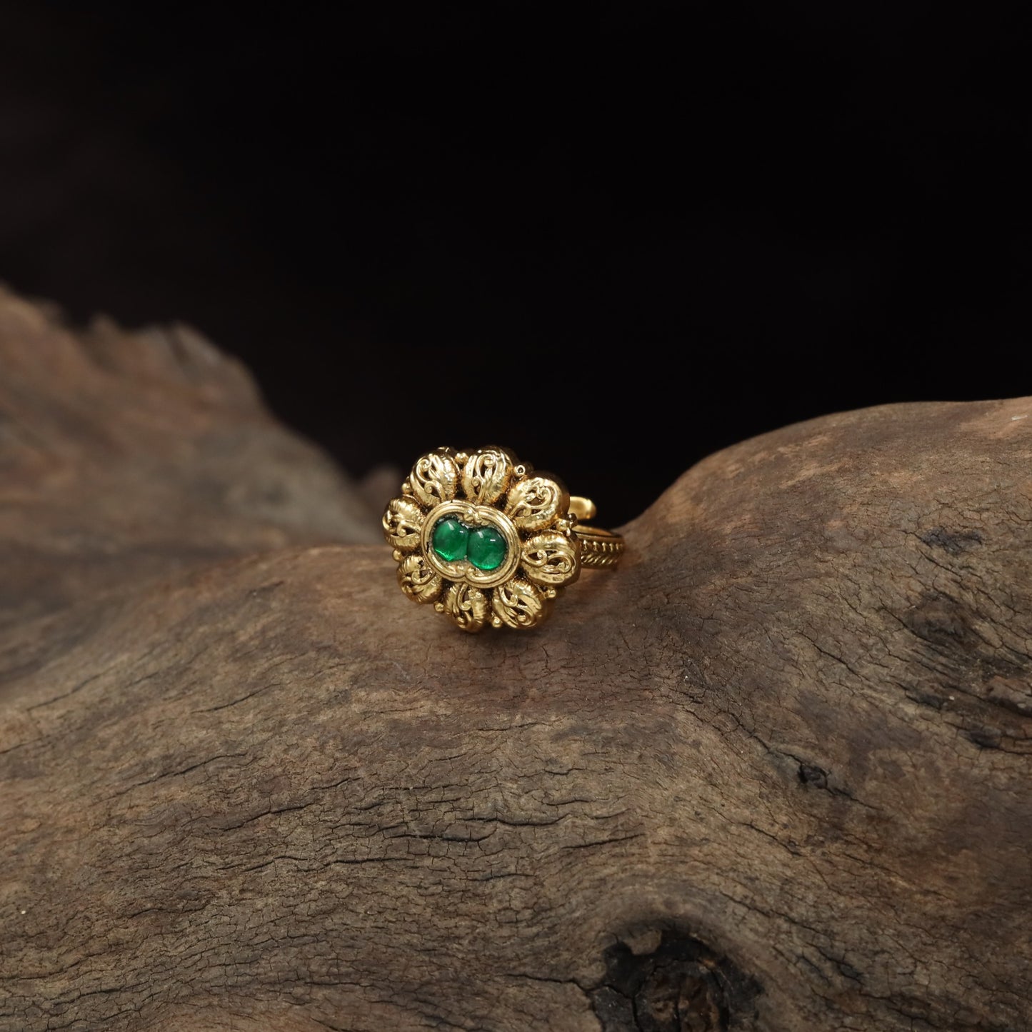 Antique Finger Ring with Twin Oval Centre and Sculpted Floral Detailing