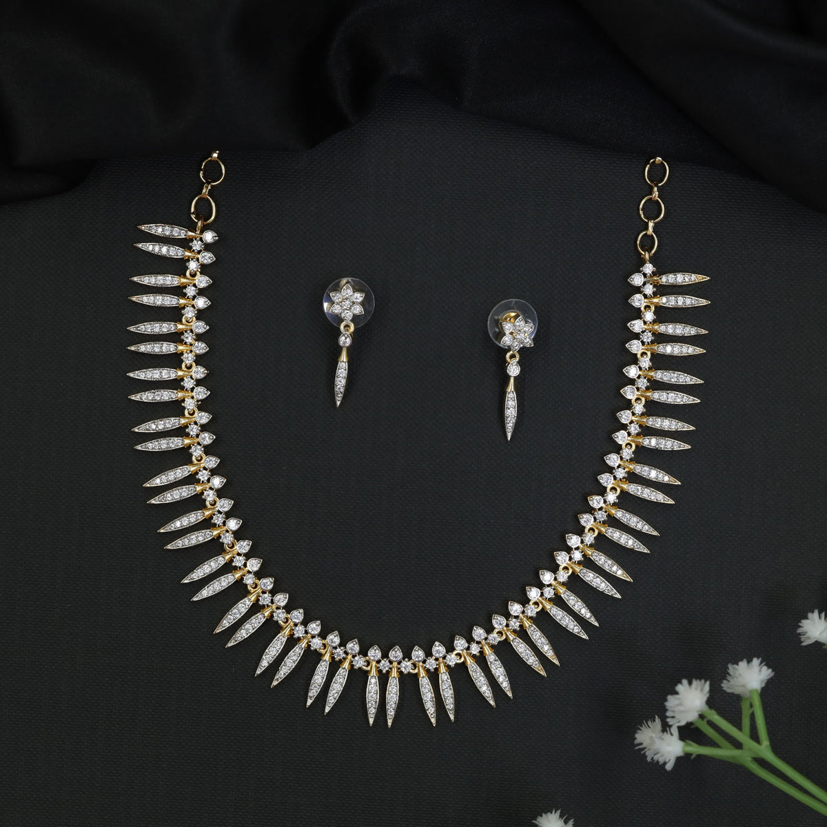 GJ Leaf Drop Necklace Set with Floral Links