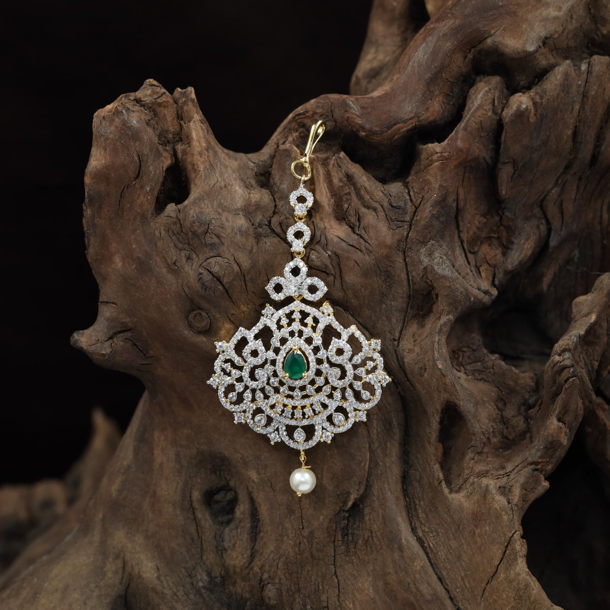 GJ Geometric Tikka with Framed Oval Centre