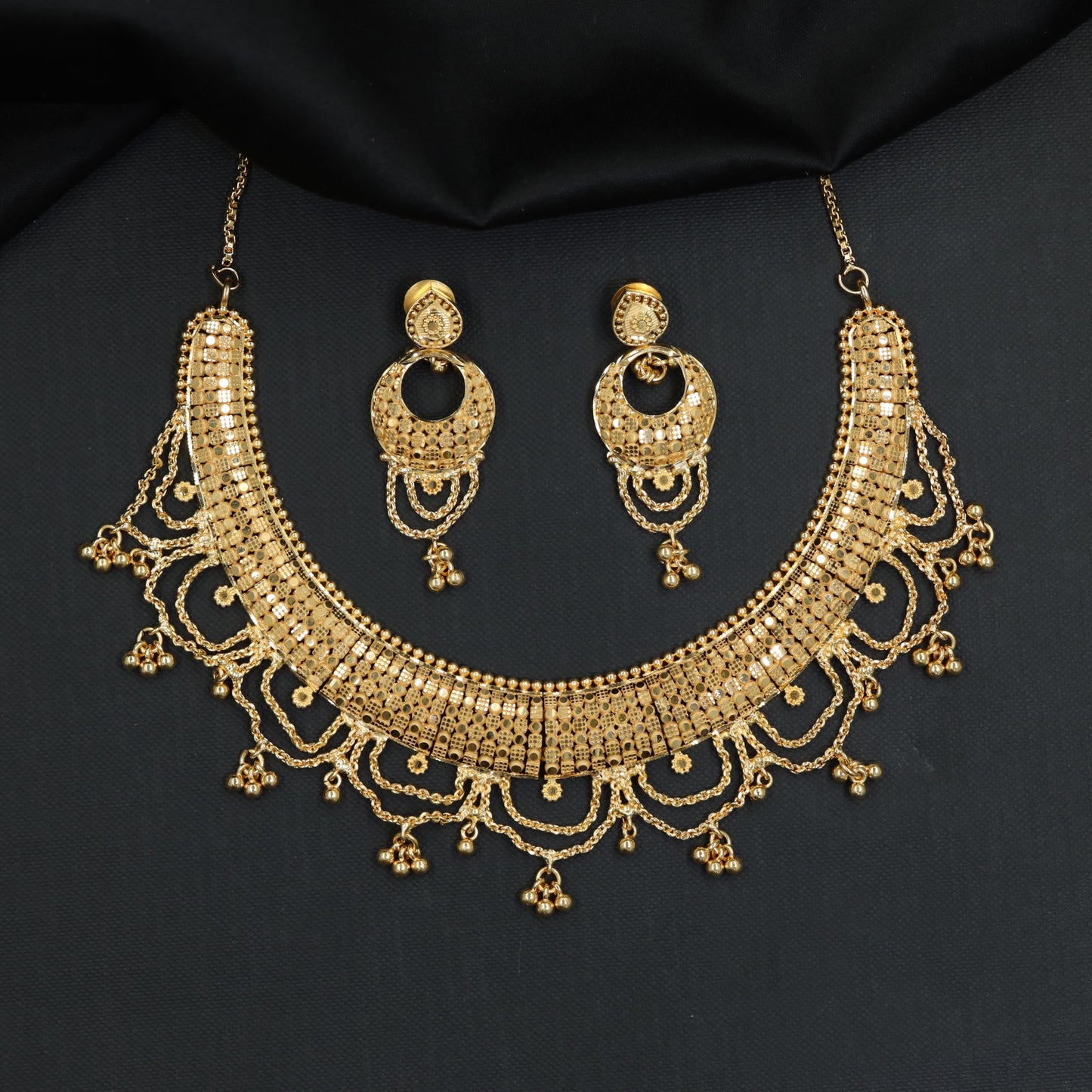 Ornate Mesh Forming Necklace with Arched Fringe Details