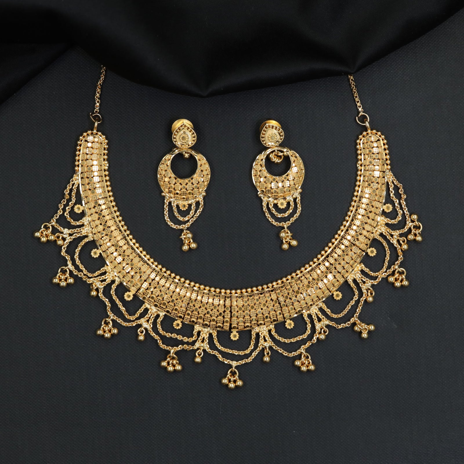 Ornate Mesh Forming Necklace with Arched Fringe Details