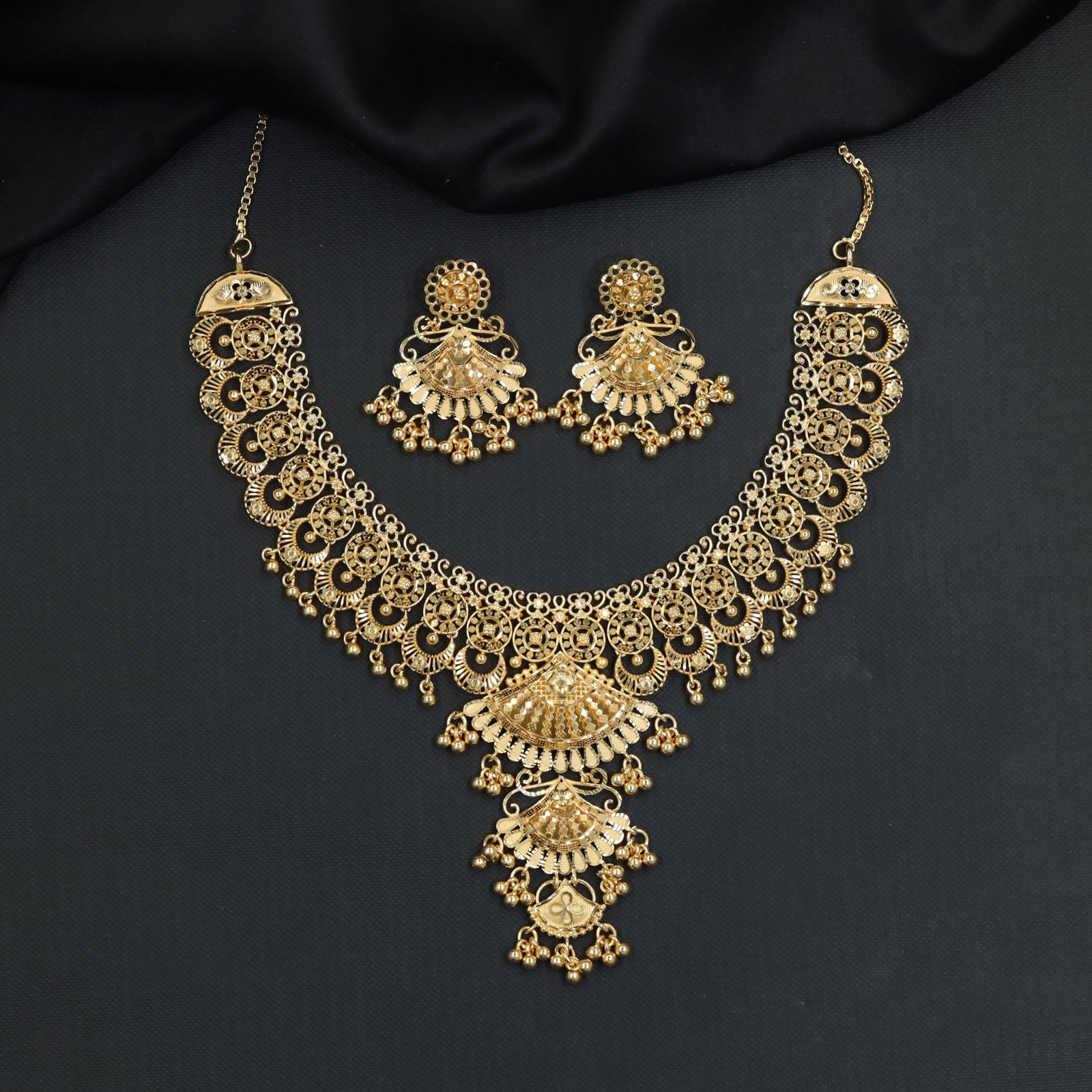 Intricate Openwork Forming Necklace with Cascading Centrepiece