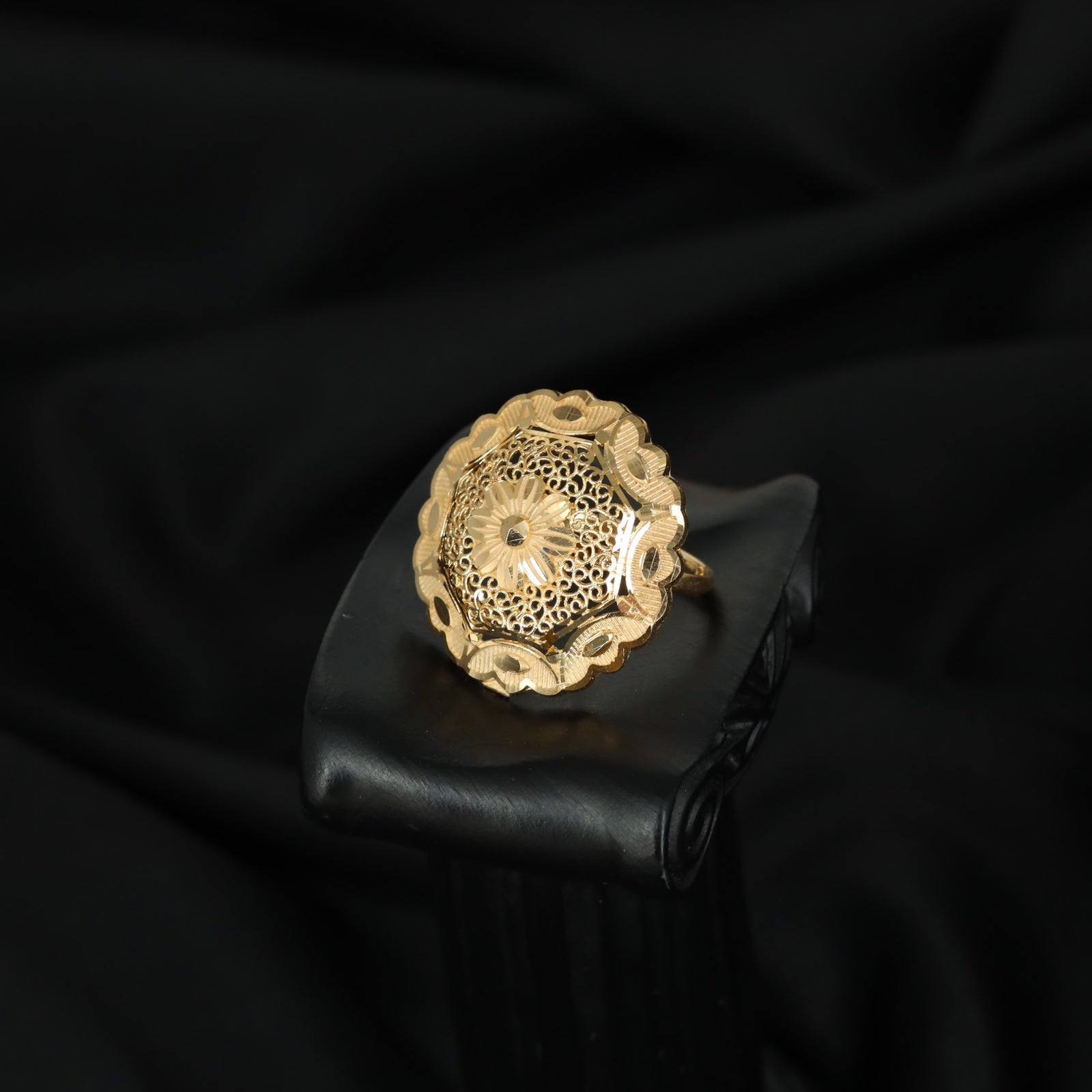 Decorative Floral Filigree Forming Finger Ring