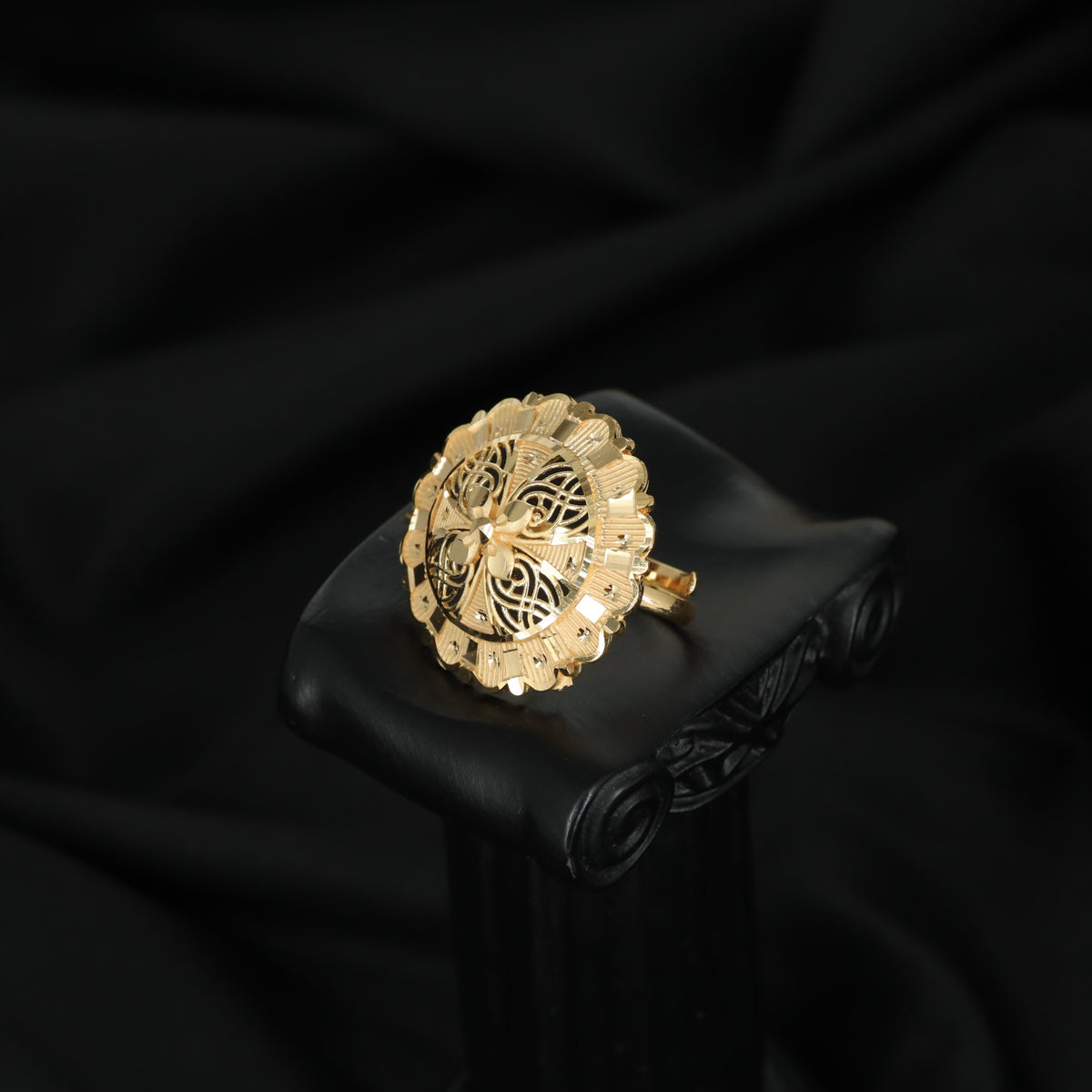 Gold Plated Radial Filigree Ring with Petal Border