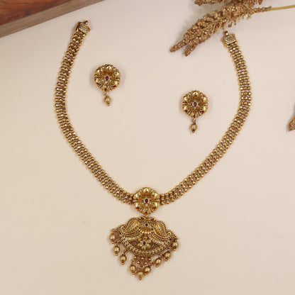 Classic Antique Necklace with Double Beadwork and Curved Pendant Detailing