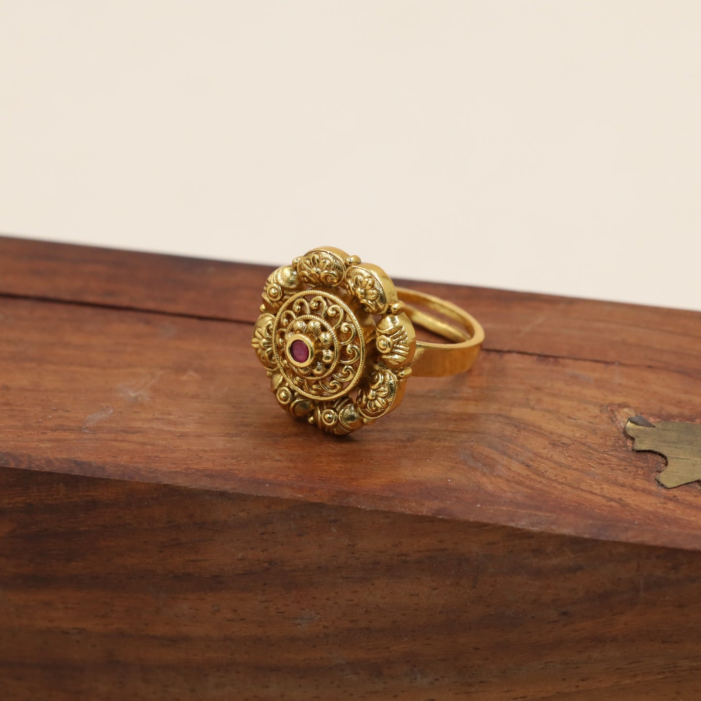 Classic Antique Finger Ring With Sculpted Floral Edging