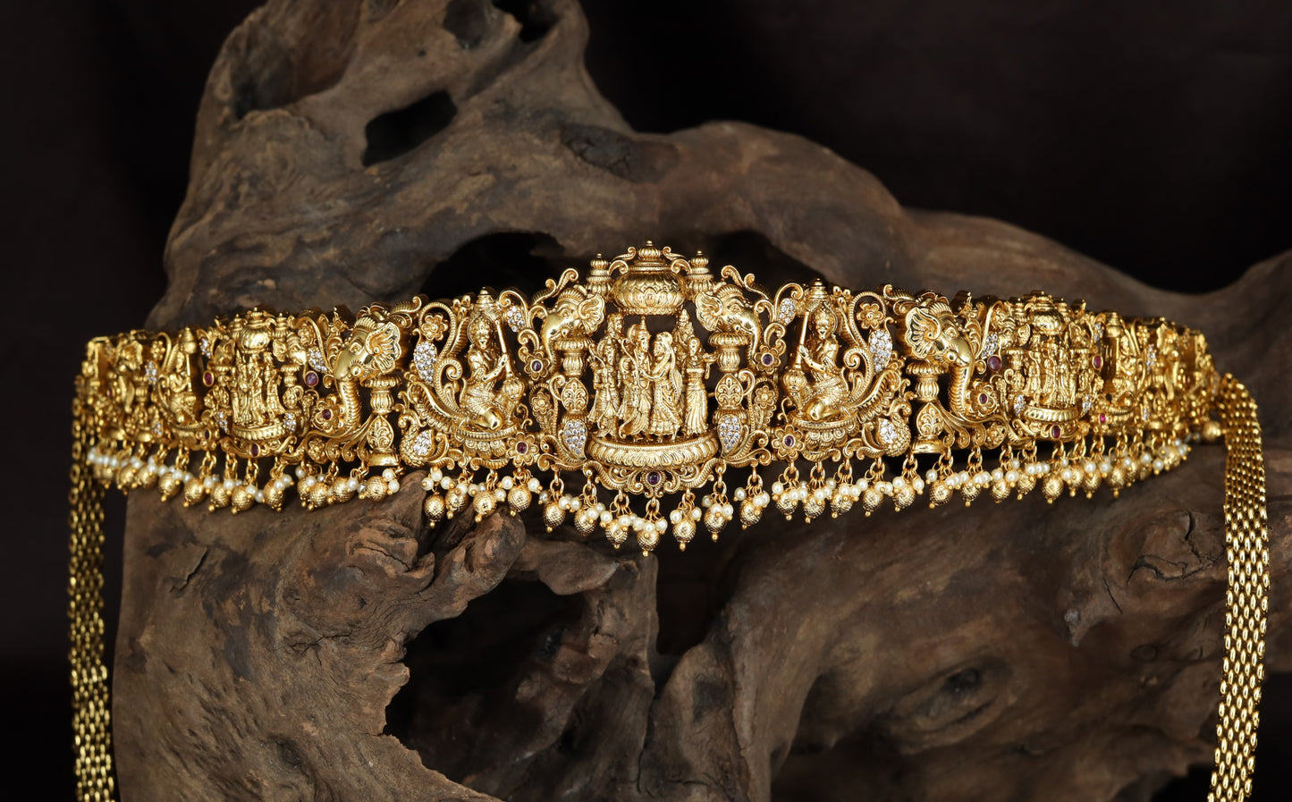 Classical Vaddanam Featuring Rama Sita Lakshmana And Ornamental Drops