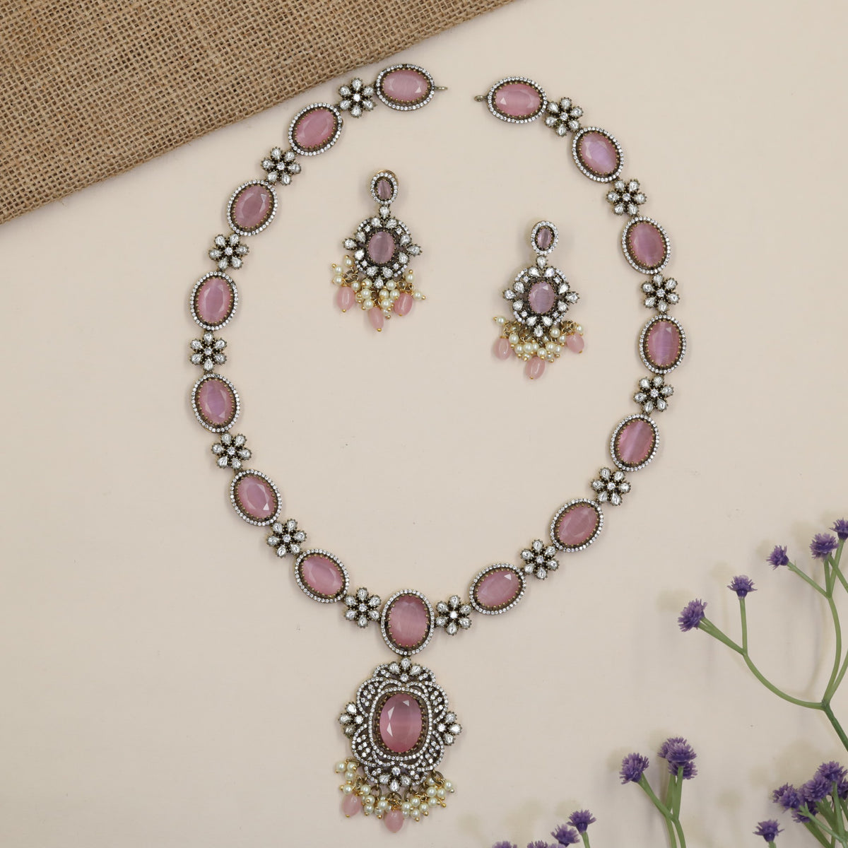 Kundan Long Haara with Oval Frames & Scalloped Pendant