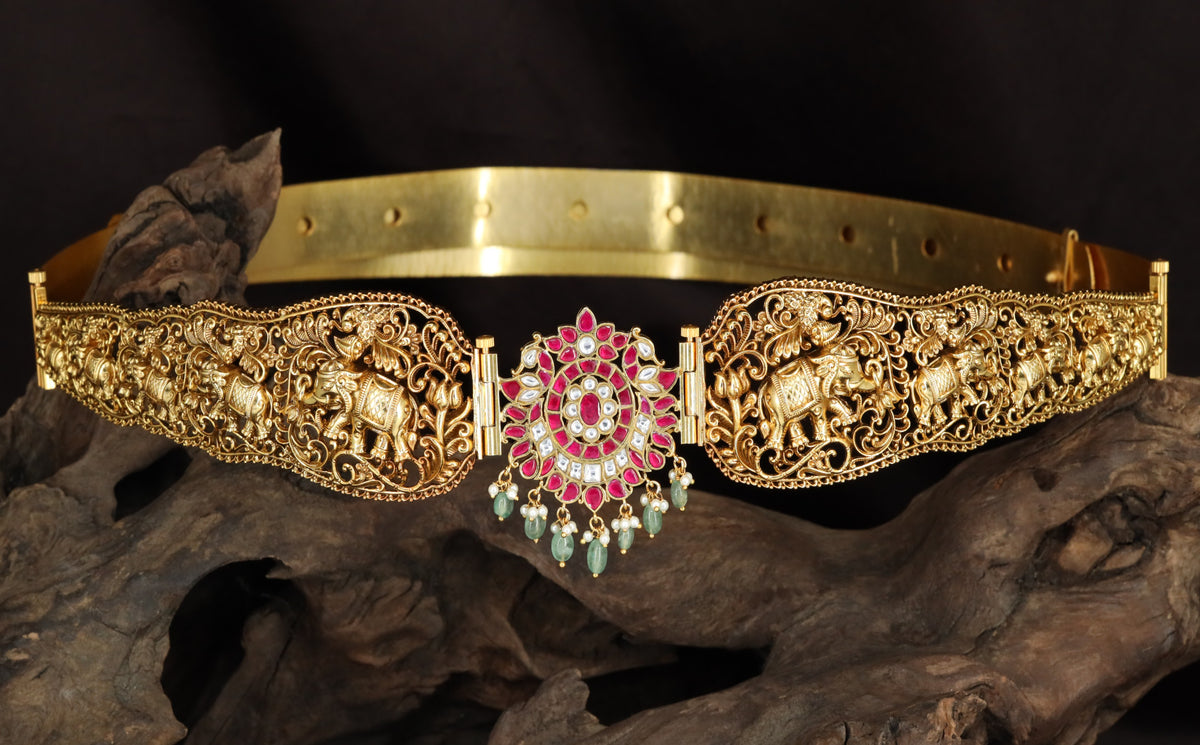 Antique Swan Dabu with Central Medallion