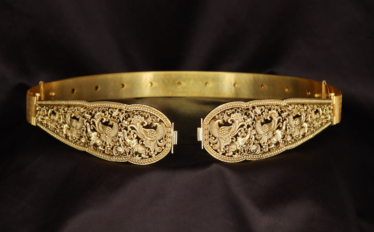 Antique Dabu with Sculpted Animal & Filigree Design