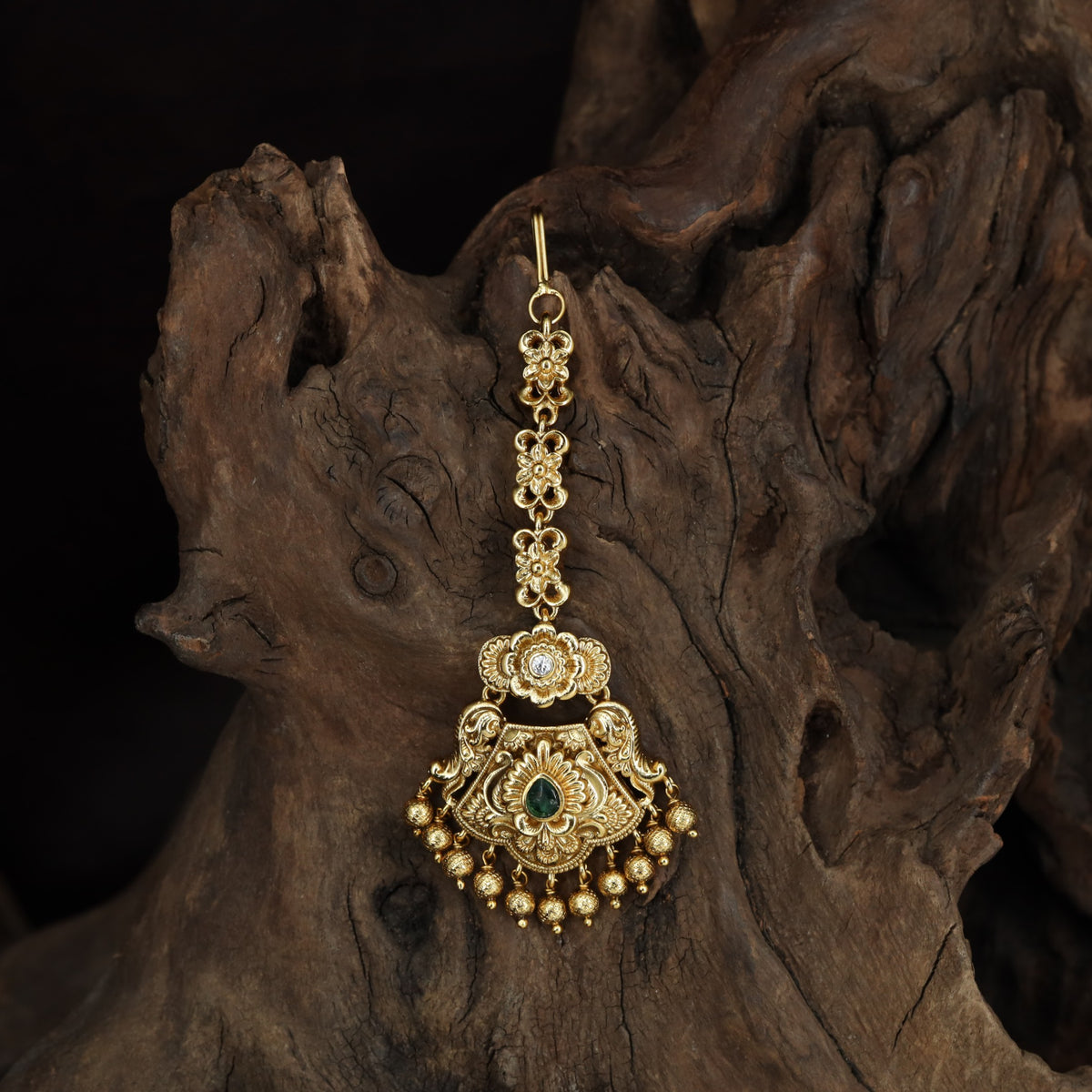 Heirloom Antique Floral Tikka with Curved Detailing