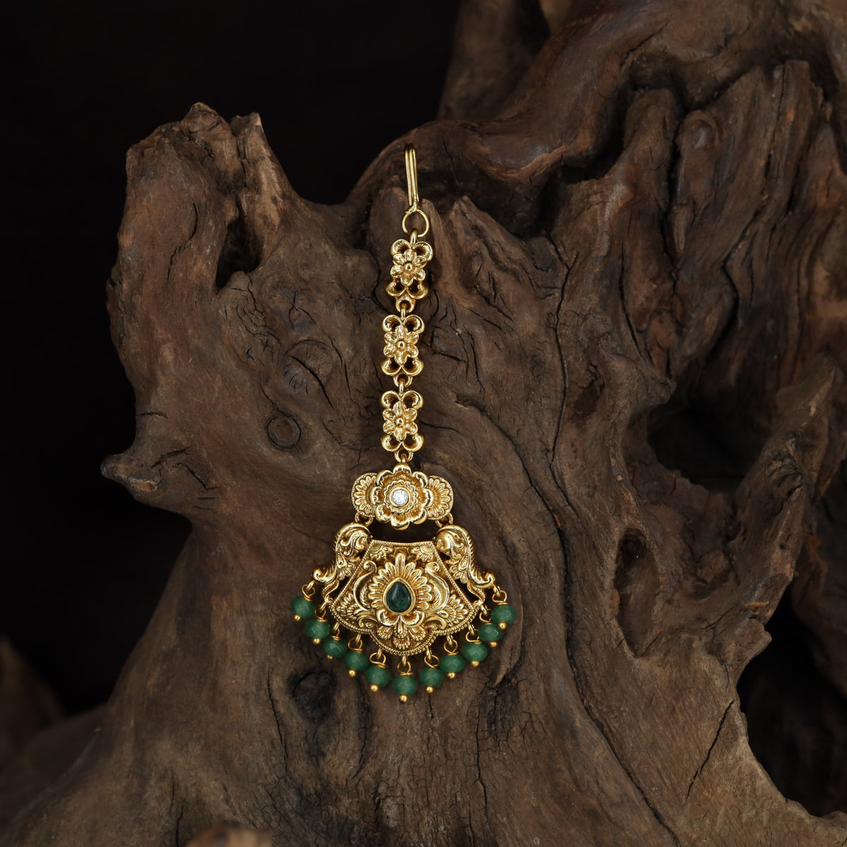 Heirloom Antique Floral Tikka with Curved Detailing