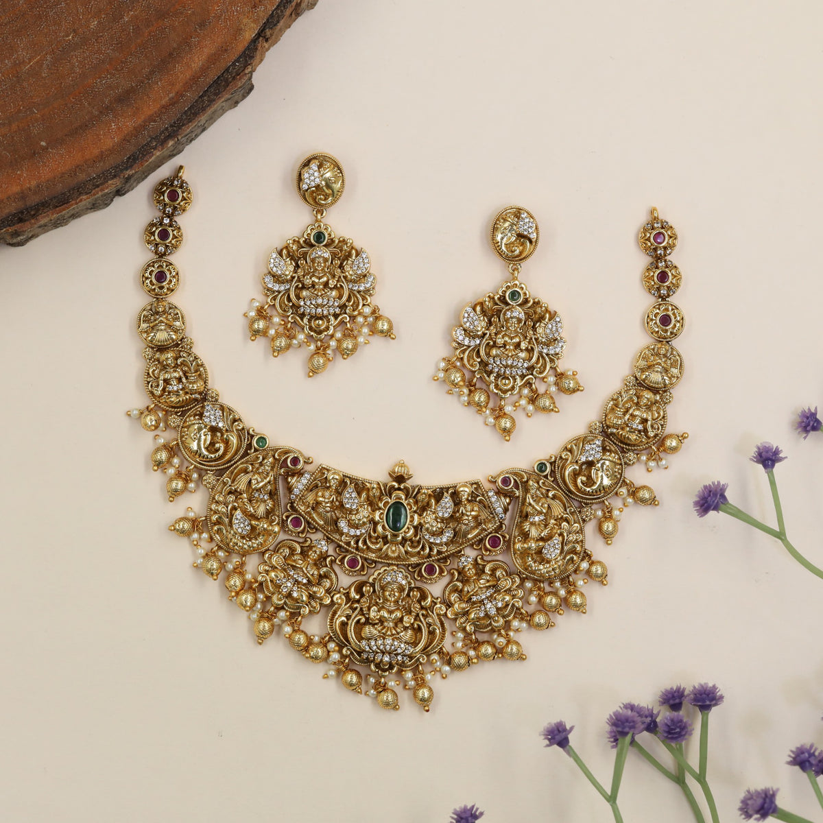 Royal Antique Necklace Showcasing Lakshmi Centrepiece And Detailed Heritage Work