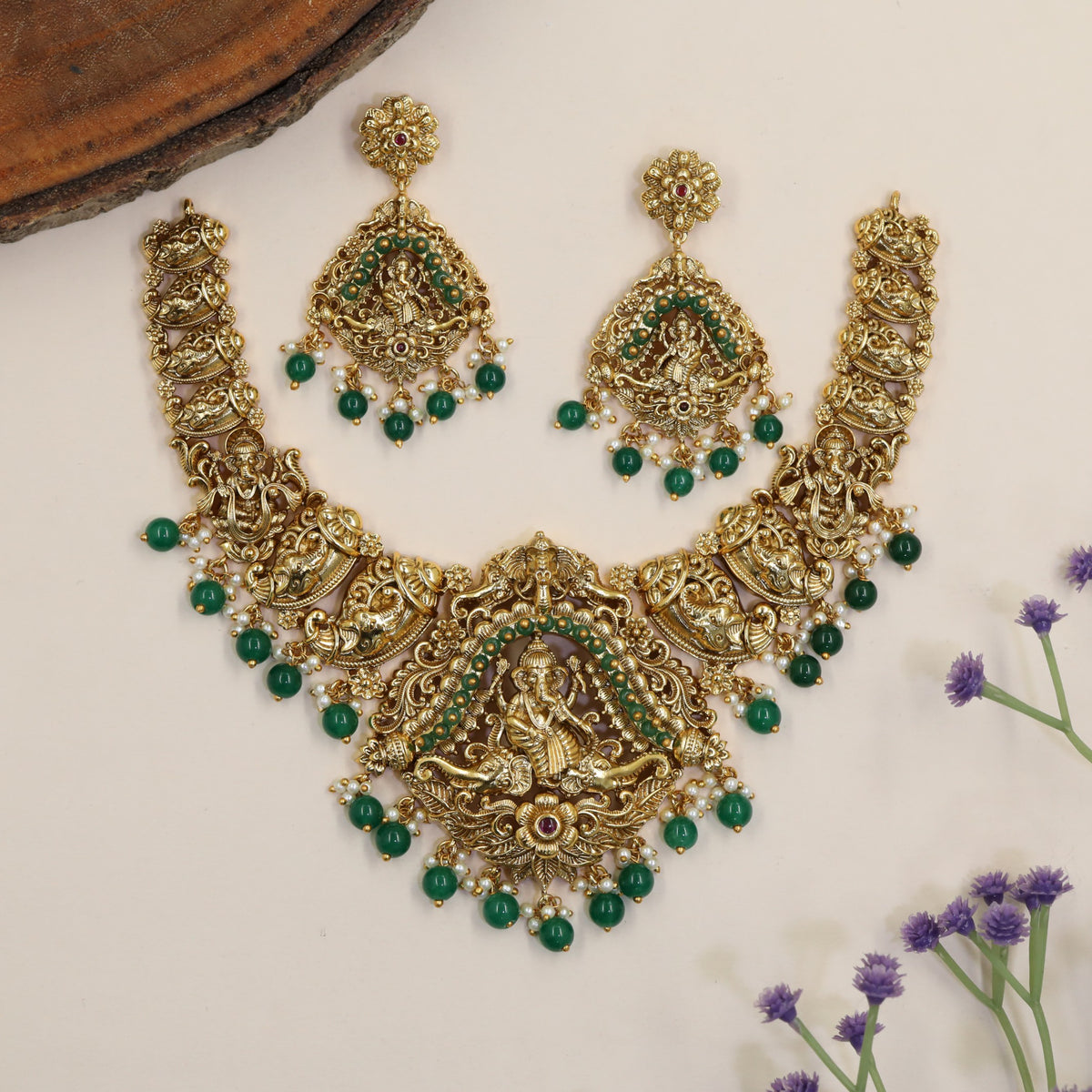 Antique Ganesha Necklace with Ornamental Detailing