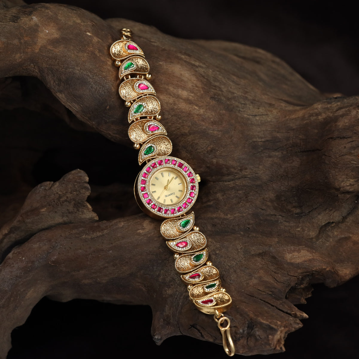 Kundan Watch With Repeated Paisley Links And Intricate Traditional Detailing
