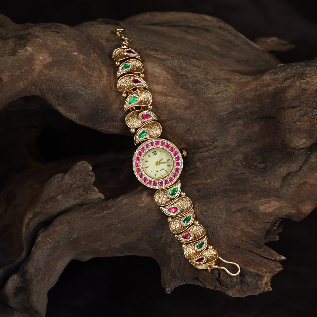 Kundan Watch With Repeated Paisley Links And Intricate Traditional Detailing