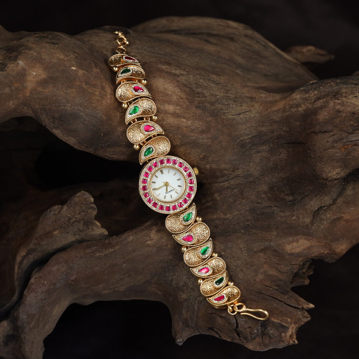 Kundan Watch With Repeated Paisley Links And Intricate Traditional Detailing