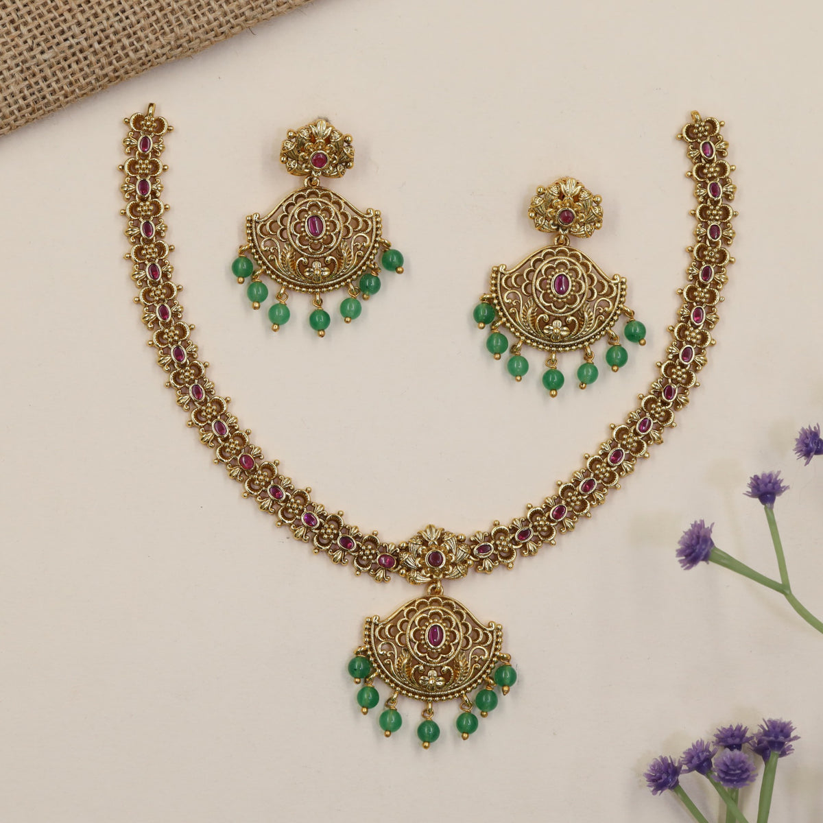 Traditional Antique Necklace with a continuous floral arrangement