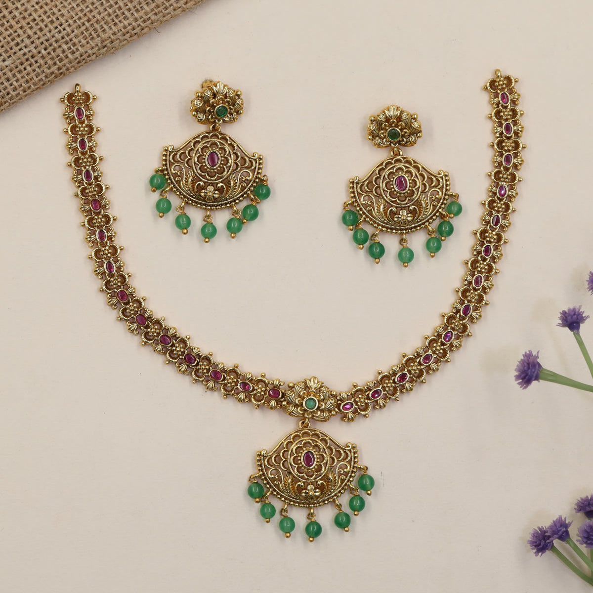 Traditional Antique Necklace with a continuous floral arrangement
