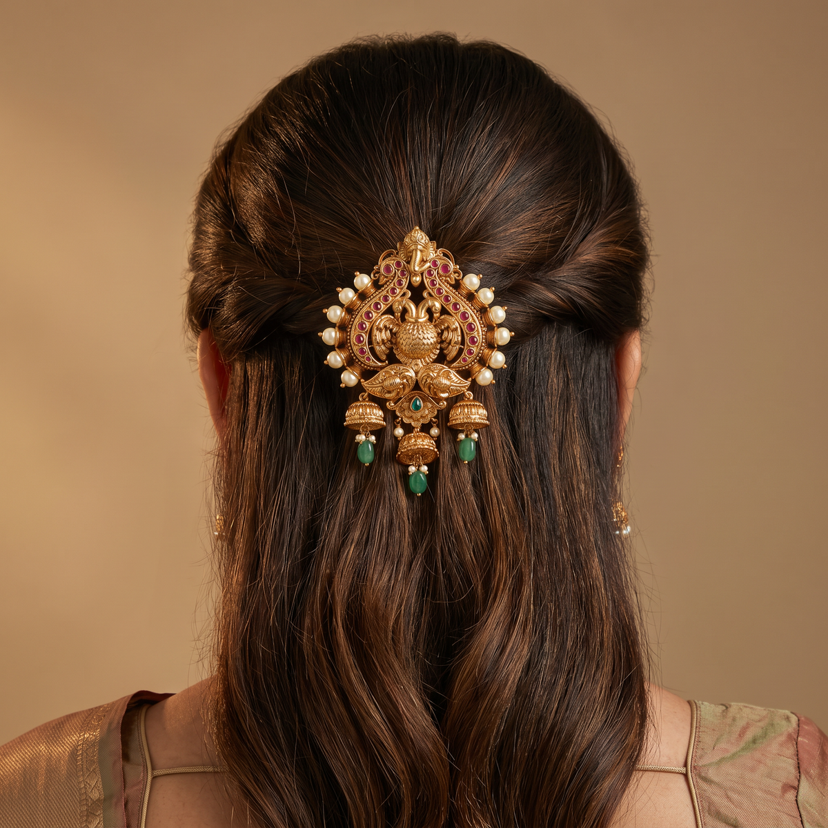 Grand heritage Jade Billes centred on Ganda Berunda with elaborate traditional work