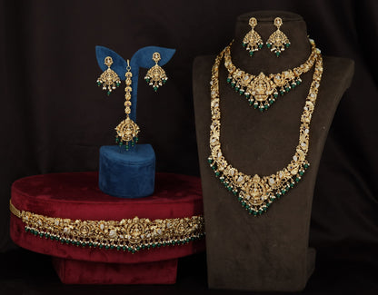 An heirloom-style Combo Set featuring intricate craftsmanship across coordinated pieces