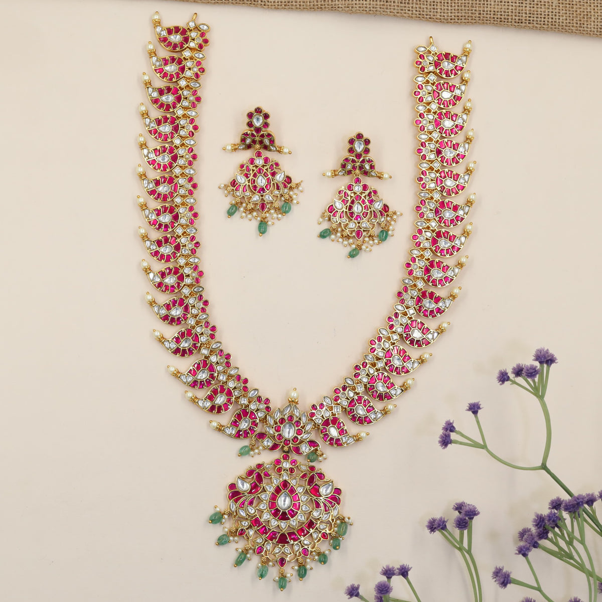 Grand Jadau Long Haara featuring Peacock Detailing and an Elaborate Centre Pendant