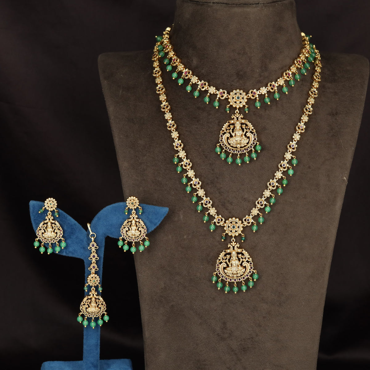 Heritage Antique Combo Set featuring Lakshmi Centre Work and Intricate Floral Links