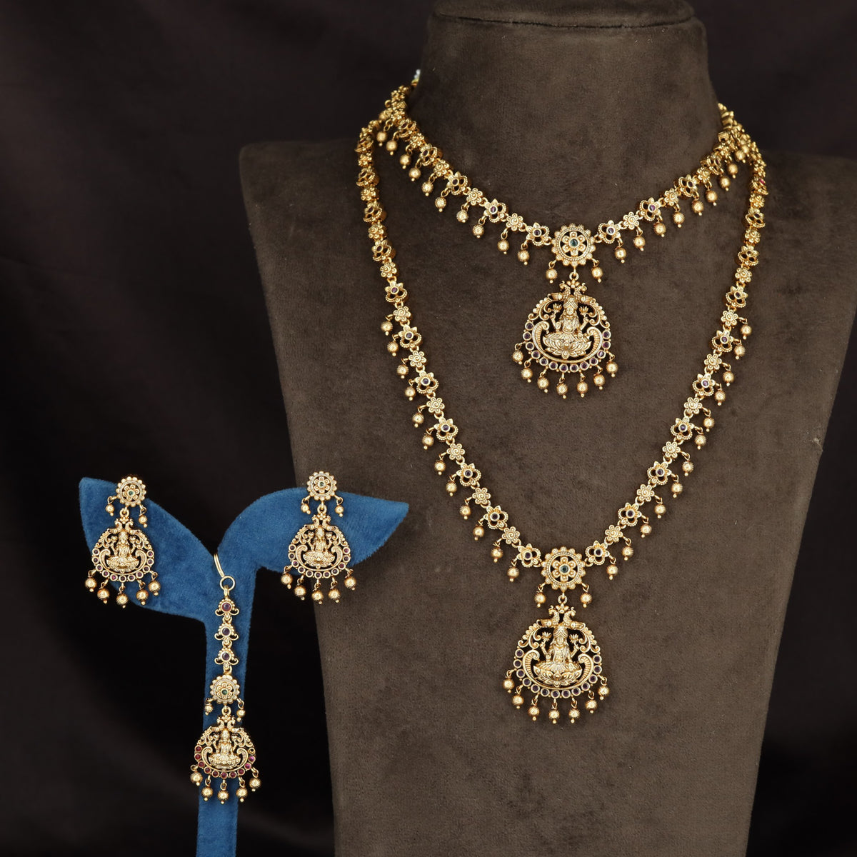 Heritage Antique Combo Set featuring Lakshmi Centre Work and Intricate Floral Links