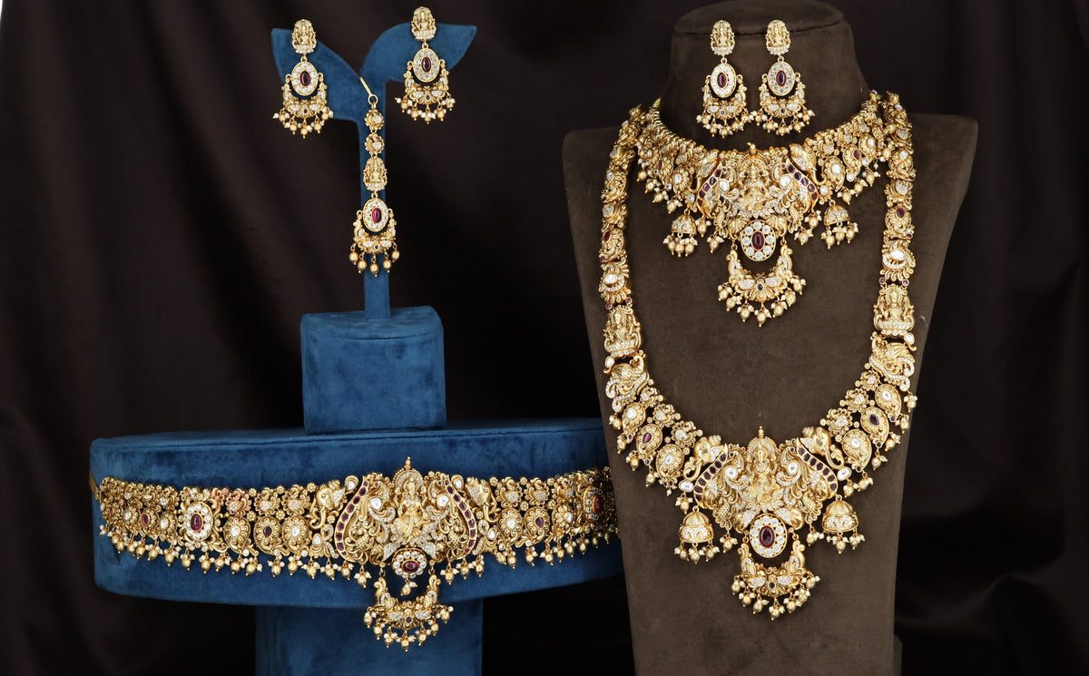 Grand Lakshmi Antique Combo Set with Waist Belt