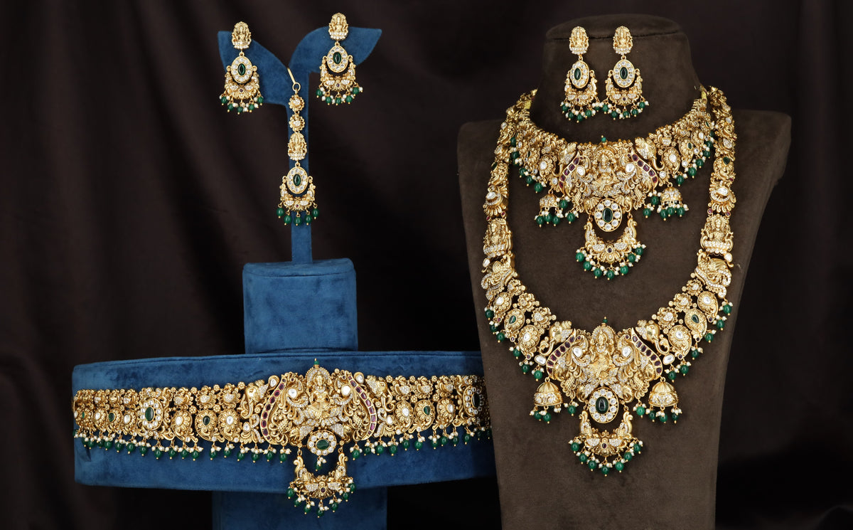 Grand Antique Combo Set with Lakshmi Centrepieces and Traditional Decorative Elements