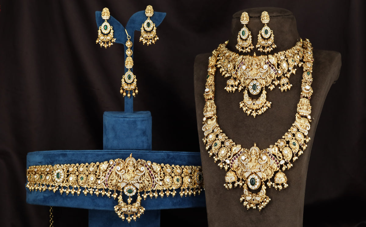 Grand Antique Combo Set with Lakshmi Centrepieces and Traditional Decorative Elements